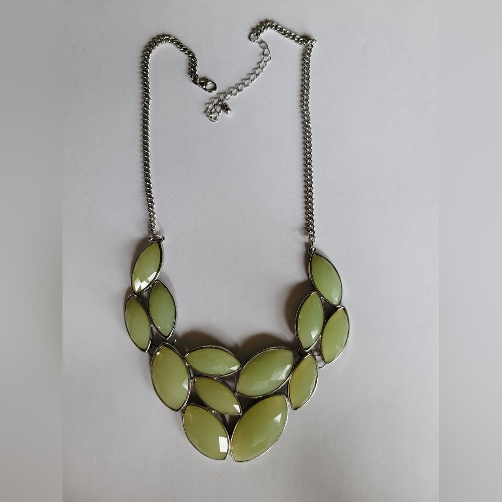 Bib necklace, green plum color